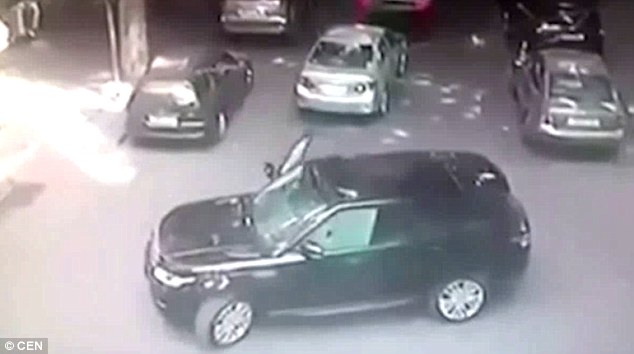 Terrifying moment mob boss is killed and his lawyer is seriously wounded when hitman opens fire